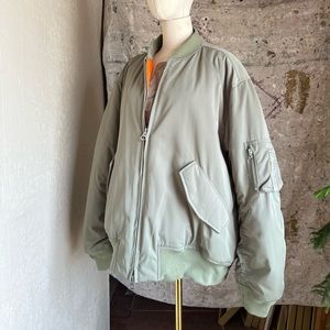 Weekday CITY Bomber Sixe 10 Sage Green Orange Lined NWOT aviator military style